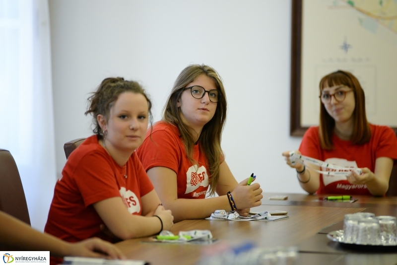 Cserediákok fogadása a Városházán