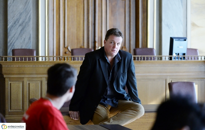 Cserediákok fogadása a Városházán