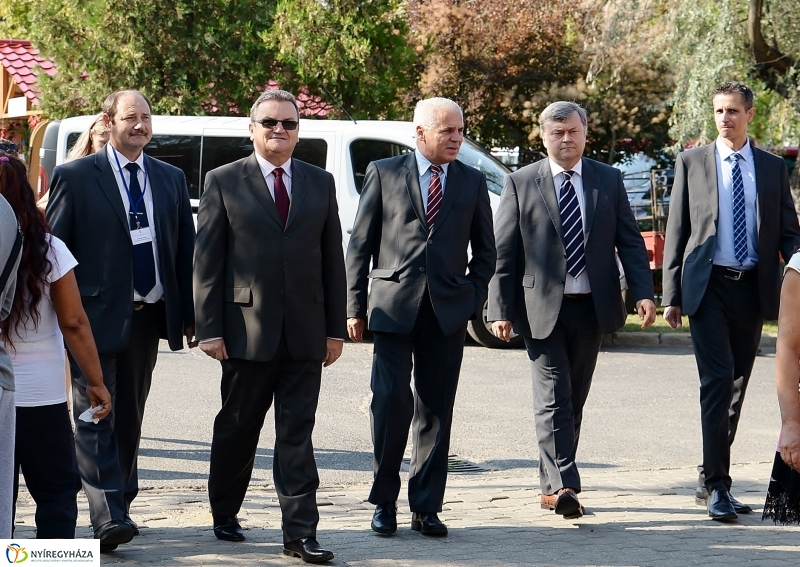 Közfoglalkoztatási Kiállítás és Vásár a Continentál Arénában