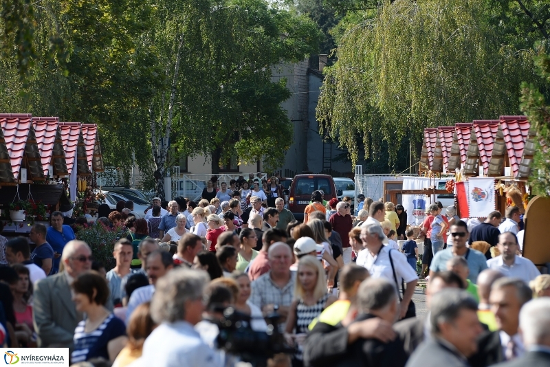 Közfoglalkoztatási Kiállítás és Vásár a Continentál Arénában