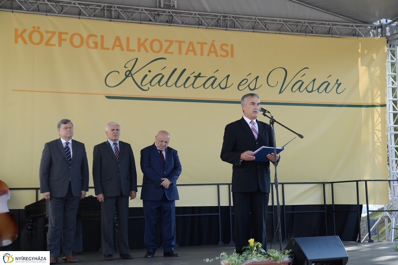 Közfoglalkoztatási Kiállítás és Vásár a Continentál Arénában