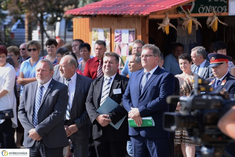 Közfoglalkoztatási Kiállítás és Vásár a Continentál Arénában