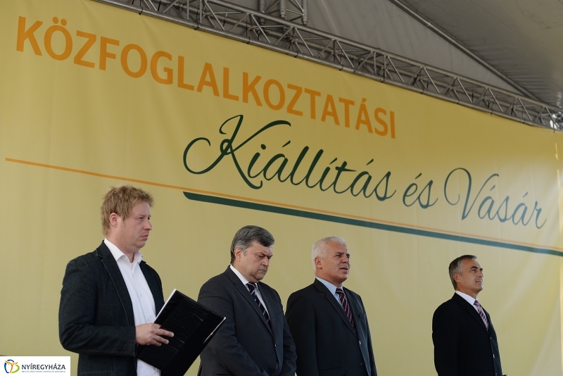 Közfoglalkoztatási Kiállítás és Vásár a Continentál Arénában