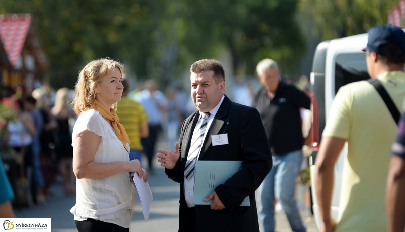 Közfoglalkoztatási Kiállítás és Vásár a Continentál Arénában