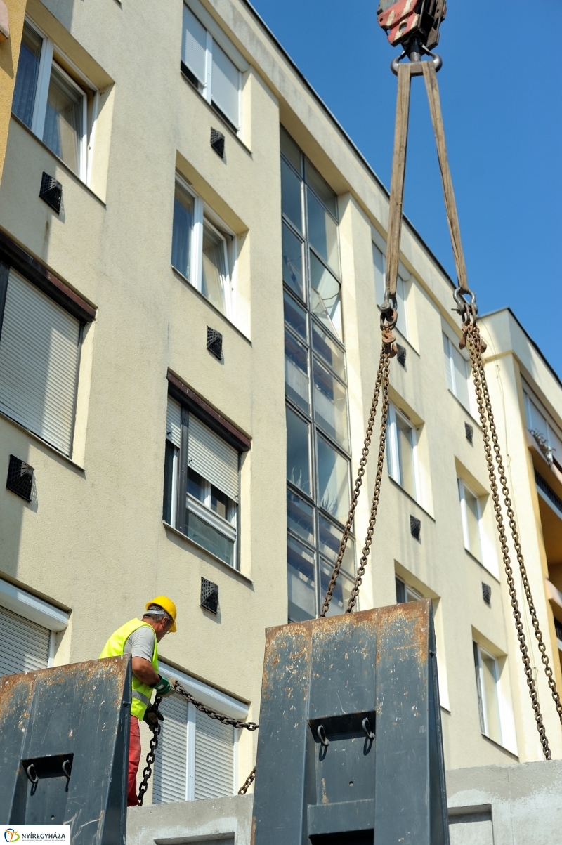 Munkálatok a Szántó Kovács János utcán I - fotó Szarka Lajos