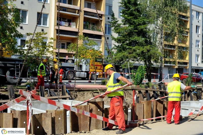 Munkálatok a Szántó Kovács János utcán I - fotó Szarka Lajos