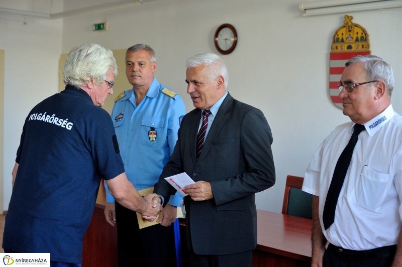 Elismerés a polgárőröknek - fotó Szarka Lajos