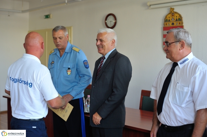 Elismerés a polgárőröknek - fotó Szarka Lajos