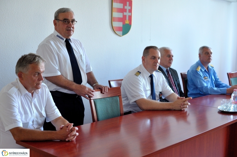 Elismerés a polgárőröknek - fotó Szarka Lajos