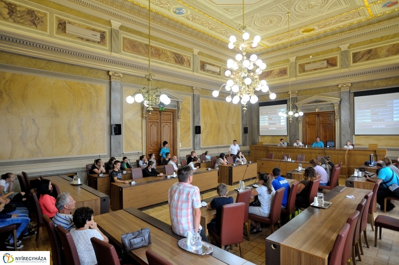 Nyitott Városháza Jászai Menyhért vezetésével - fotó Szarka Lajos