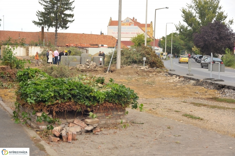 Helyszíni bejárás a Kígyó utcán - fotó Szarka Lajos