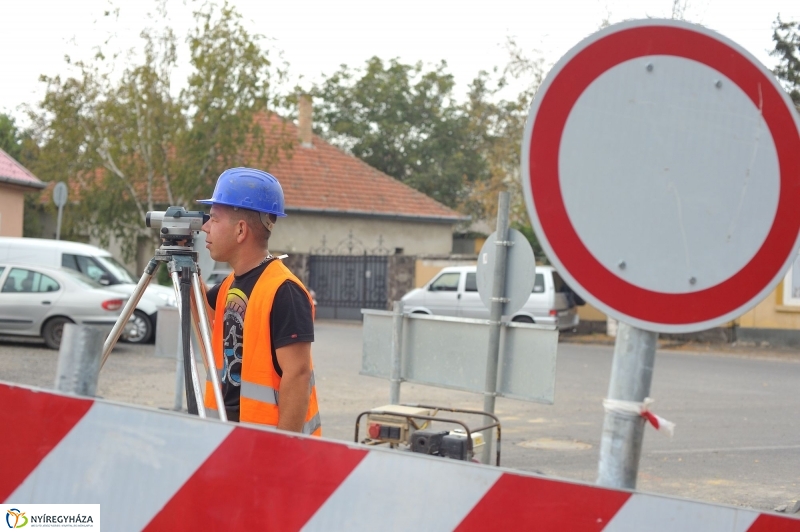 Helyszíni bejárás a Kígyó utcán - fotó Szarka Lajos