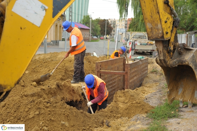 Helyszíni bejárás a Kígyó utcán - fotó Szarka Lajos