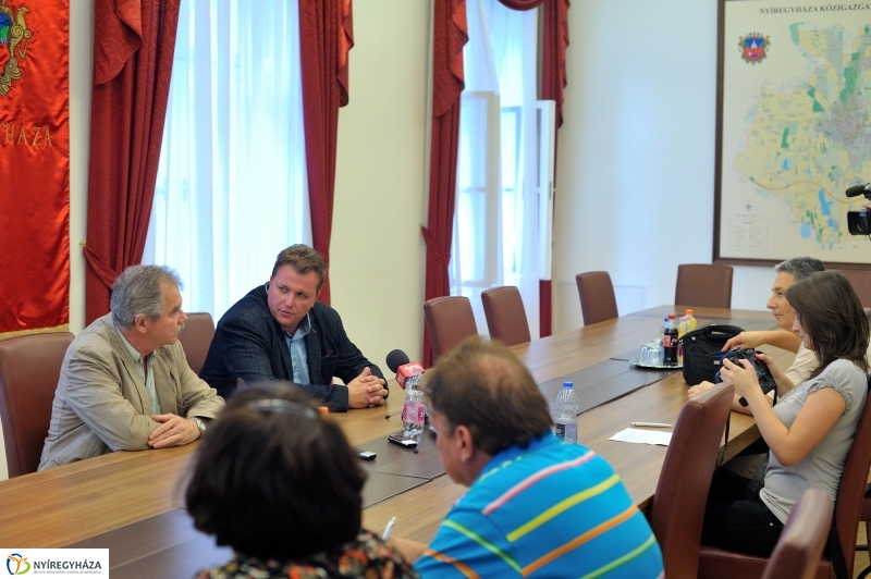 Szépkorúak Akadémiája sajtótájékoztató - fotó Szarka Lajos