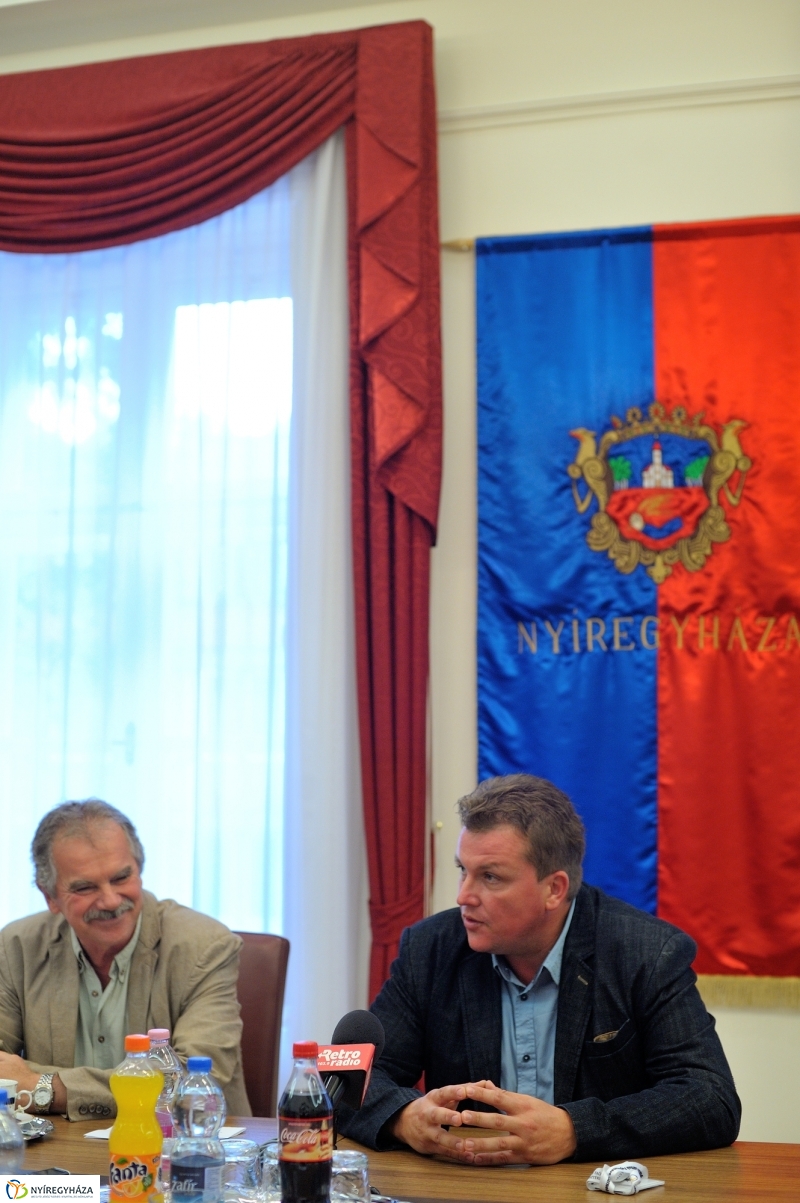 Szépkorúak Akadémiája sajtótájékoztató - fotó Szarka Lajos