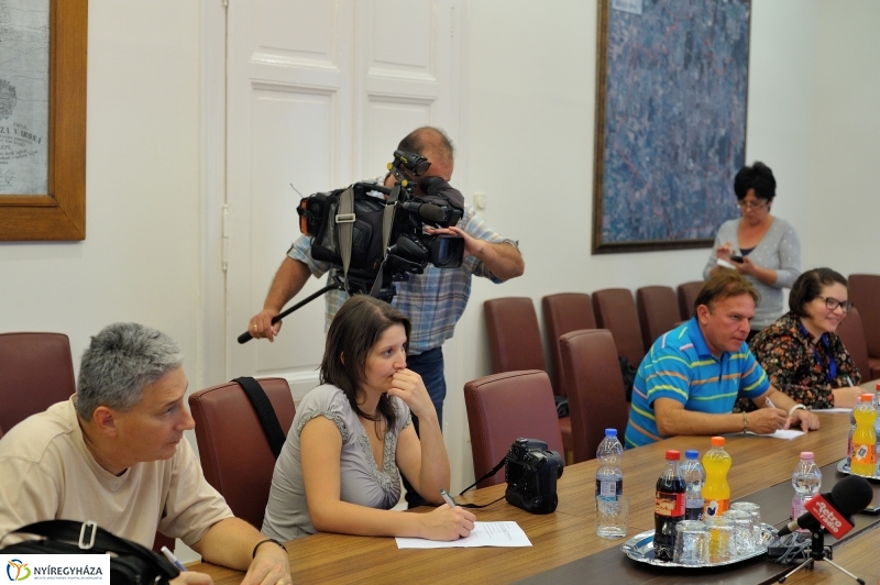 Szépkorúak Akadémiája sajtótájékoztató - fotó Szarka Lajos