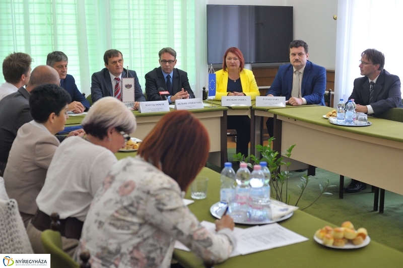 Határmenti konferencia Nyíregyházán - fotó Szarka Lajos