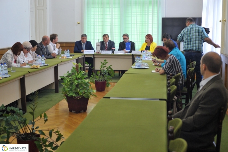 Határmenti konferencia Nyíregyházán - fotó Szarka Lajos