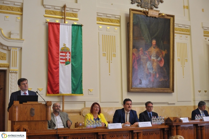 Határmenti konferencia Nyíregyházán - fotó Szarka Lajos
