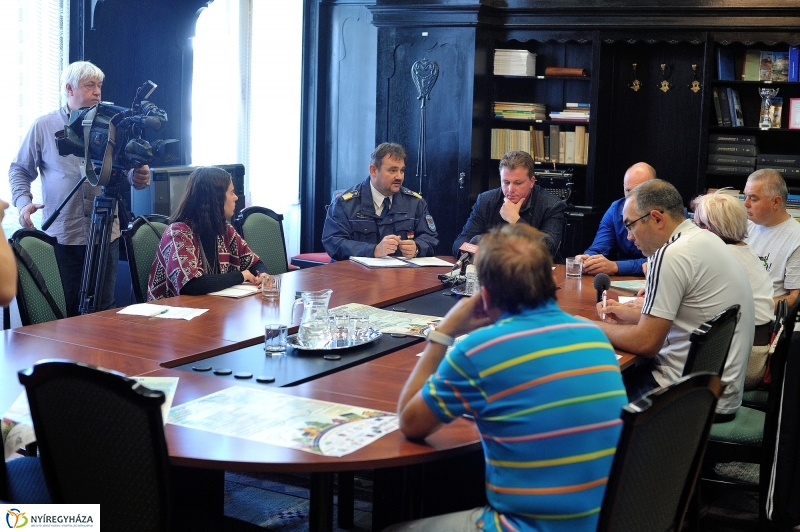 Autómentes nap sajtótájékoztató - fotó Szarka Lajos