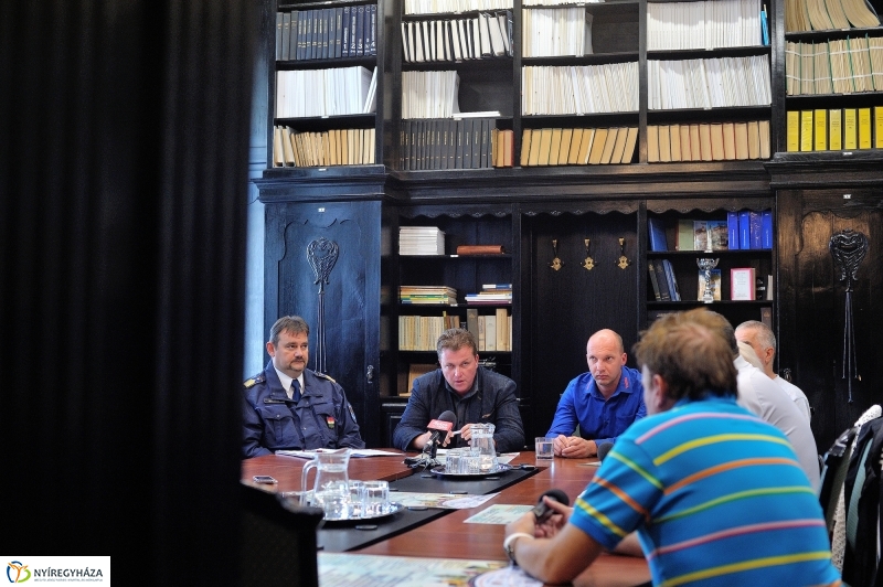 Autómentes nap sajtótájékoztató - fotó Szarka Lajos