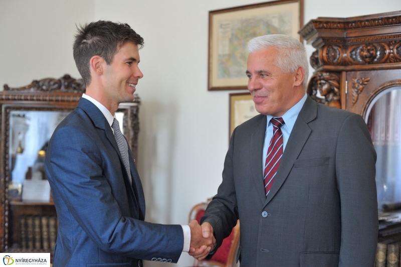 Olimpikonok a Városházán - fotó Szarka Lajos