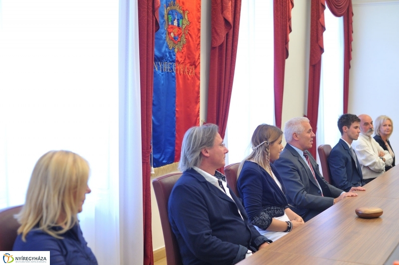 Olimpikonok a Városházán - fotó Szarka Lajos