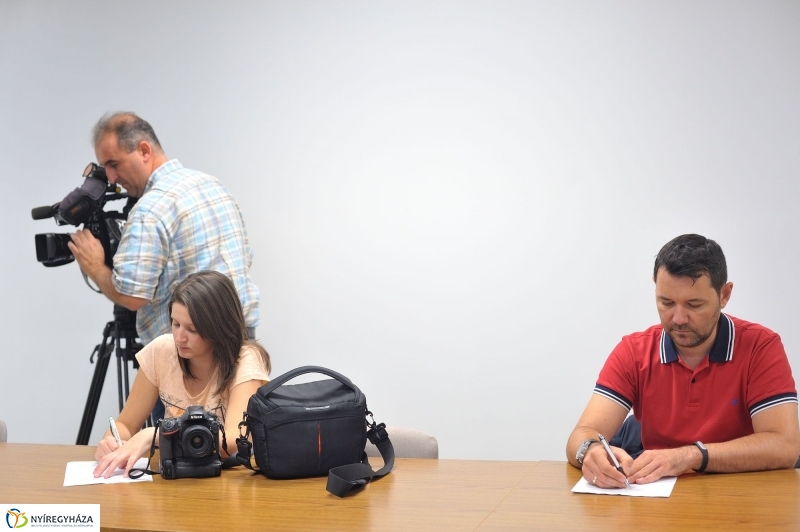 Mentőöv a kosarasoknak - fotó Szarka Lajos