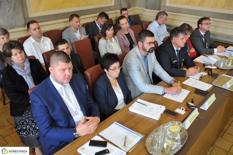 Városi Közgyűlés 20160922 - fotó Szarka Lajos