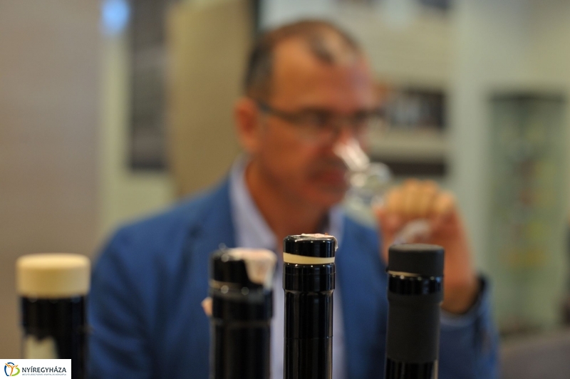 Pálinkaverseny a múzeumfaluban - fotó Szarka Lajos