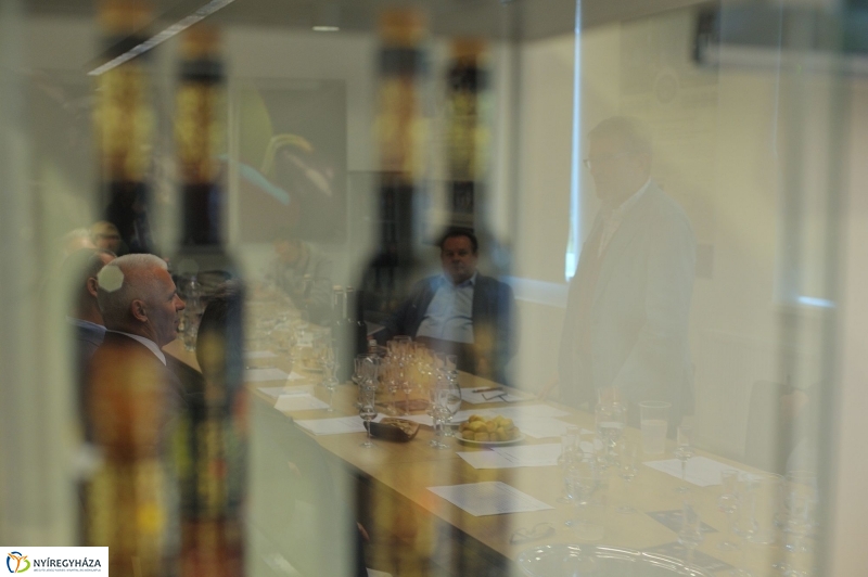 Pálinkaverseny a múzeumfaluban - fotó Szarka Lajos