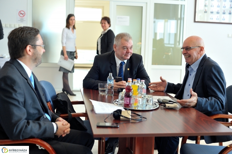 Gazdasági fórum az Iparkamarában - fotó Szarka Lajos