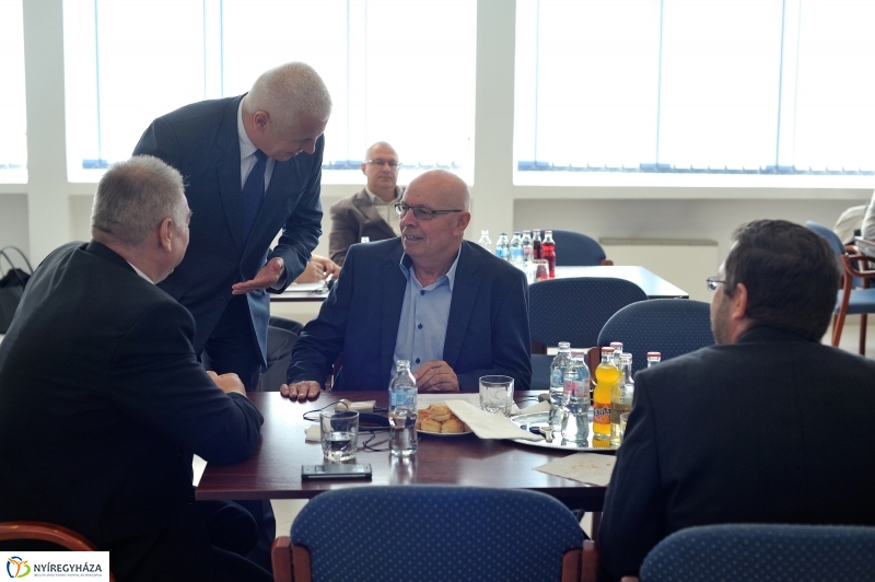 Gazdasági fórum az Iparkamarában - fotó Szarka Lajos