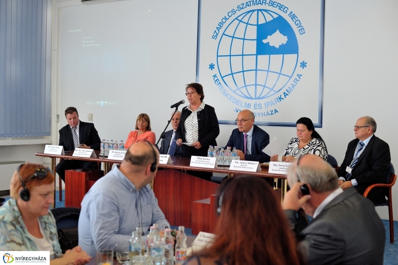 Gazdasági fórum az Iparkamarában - fotó Szarka Lajos