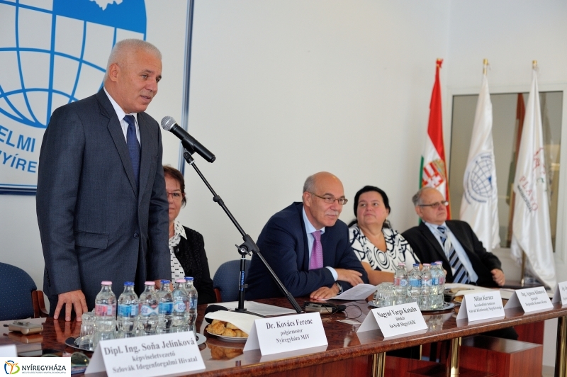 Gazdasági fórum az Iparkamarában - fotó Szarka Lajos