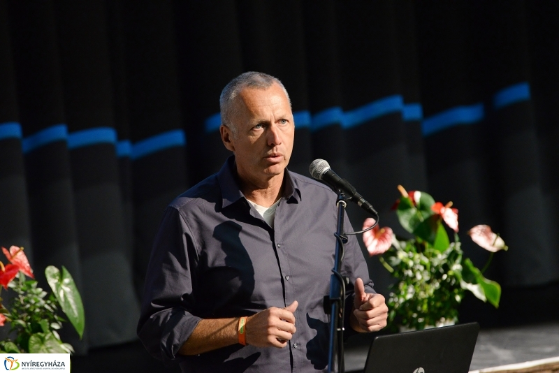 Georg Spöttle előadása Nyíregyházán