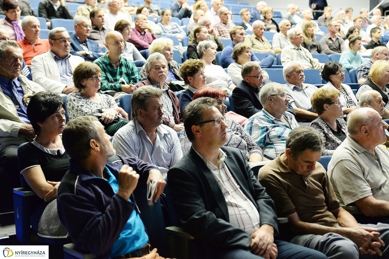 Georg Spöttle előadása Nyíregyházán