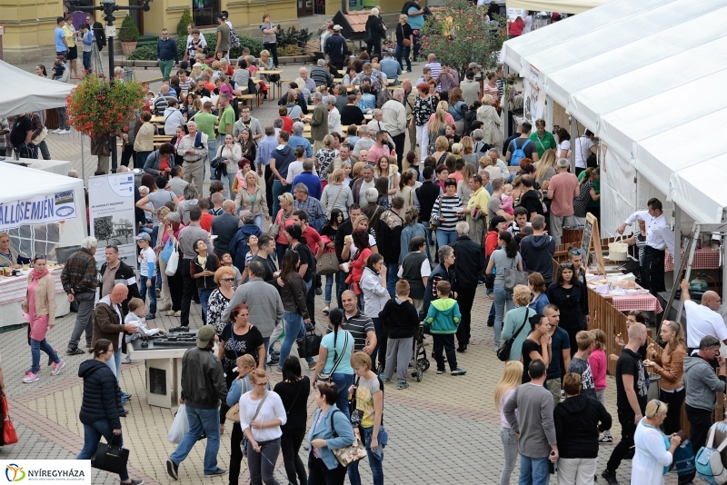 Tortavágás és eredményhirdetés a Tirpák Fesztiválon