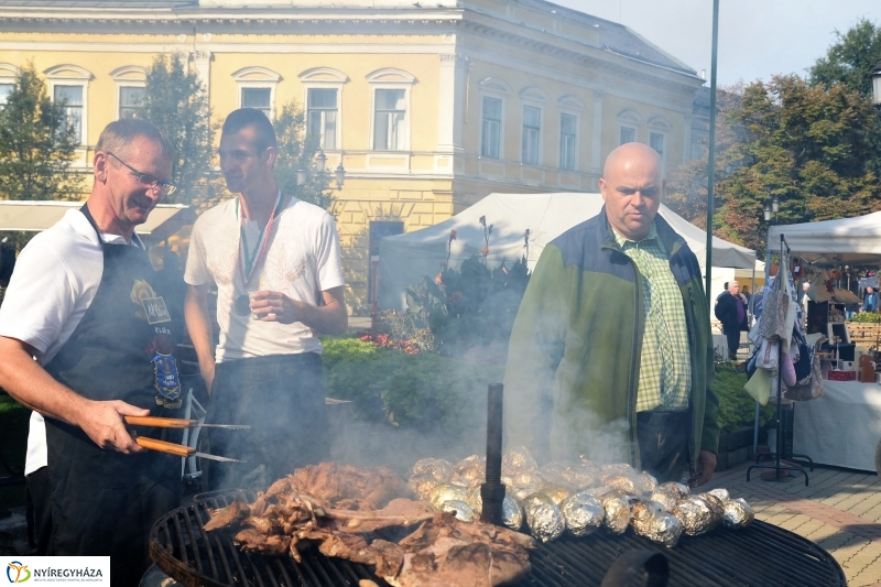 Grillbajnokság a belvárosban