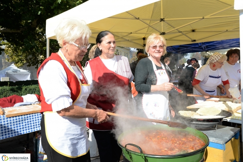 Grillbajnokság a belvárosban