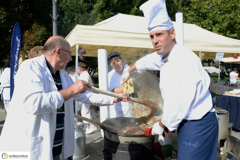 Grillbajnokság a belvárosban