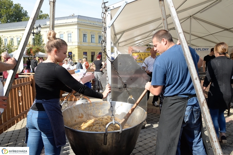 Grillbajnokság a belvárosban