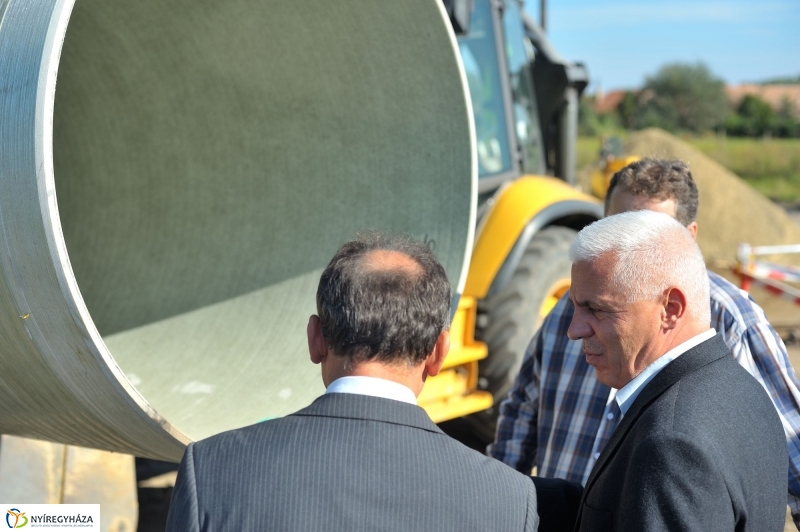 Helyszíni bejárás a Tüzér utcán - fotó Szarka Lajos