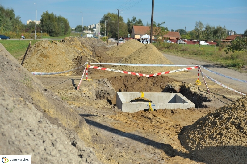 Helyszíni bejárás a Tüzér utcán - fotó Szarka Lajos