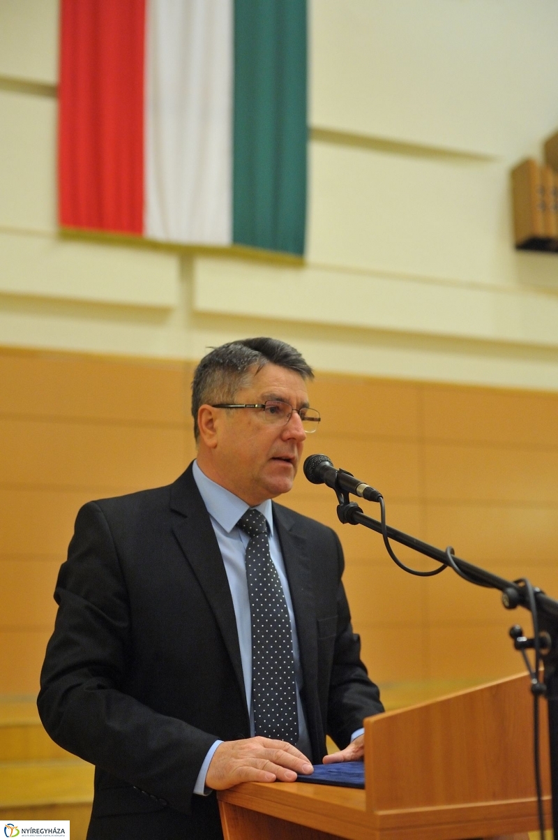 Letették az esküt - fotó Szarka Lajos