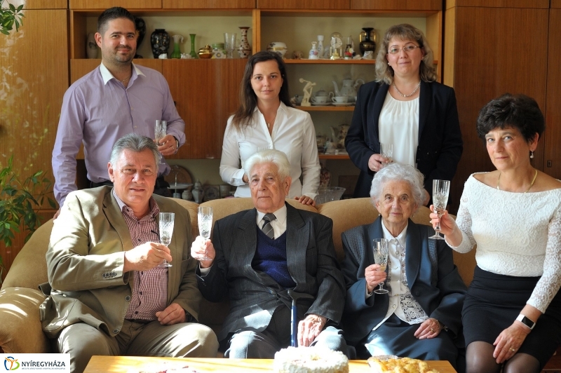 Szépkorú köszöntése Huszka József - fotó Szarka Lajos