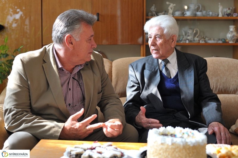 Szépkorú köszöntése Huszka József - fotó Szarka Lajos