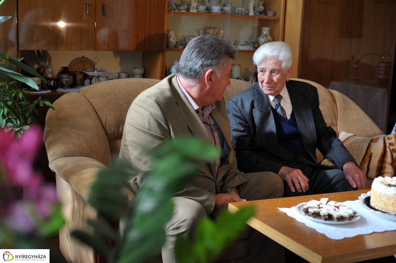 Szépkorú köszöntése Huszka József - fotó Szarka Lajos