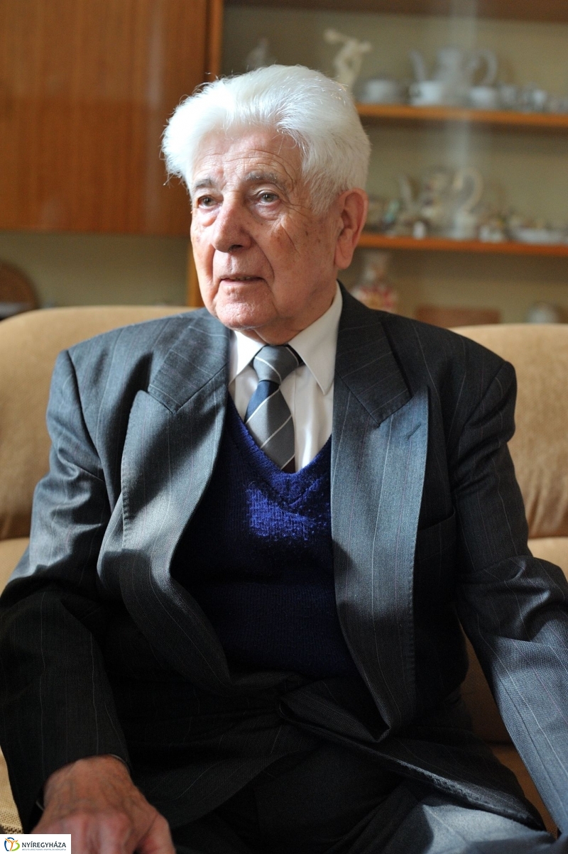 Szépkorú köszöntése Huszka József - fotó Szarka Lajos