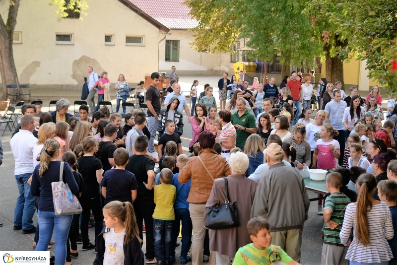 Szőlőszem, szőlőfürt avató Nyírszőlősön